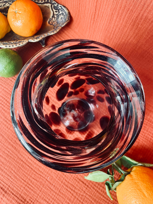 Vase artisanal en verre moucheté