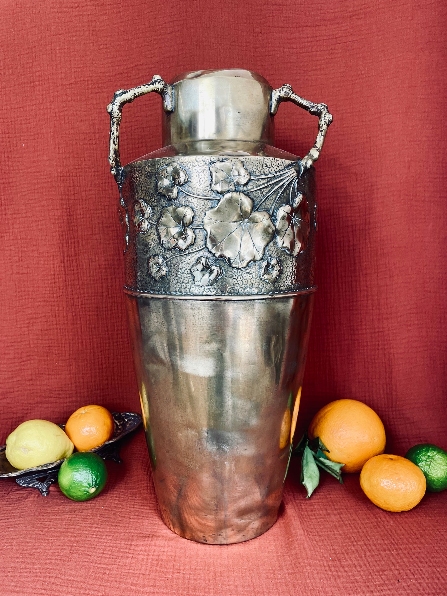 Vase Amphore en bronze rénové Art Nouveau