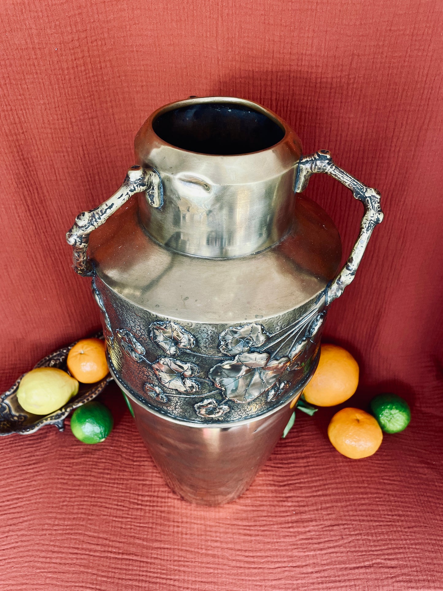 Vase Amphore en bronze rénové Art Nouveau