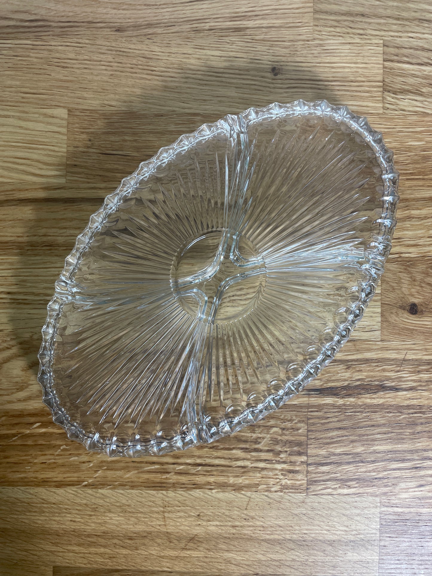 Plateau apéritif vintage en cristal à motif géométrique - Les Ateliers de Minnie Valentine