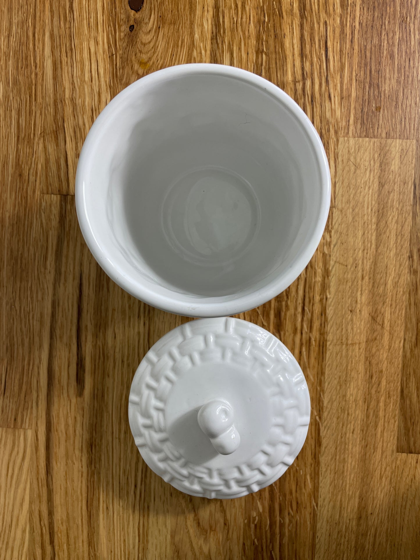 Pot à biscuits blanc en barbotine et motifs fruitiers - Les Ateliers de Minnie Valentine