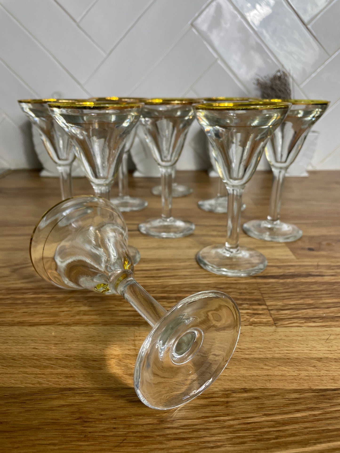 Set de verres de bistrot vintage 1960 à liseret or - Les Ateliers de Minnie Valentine