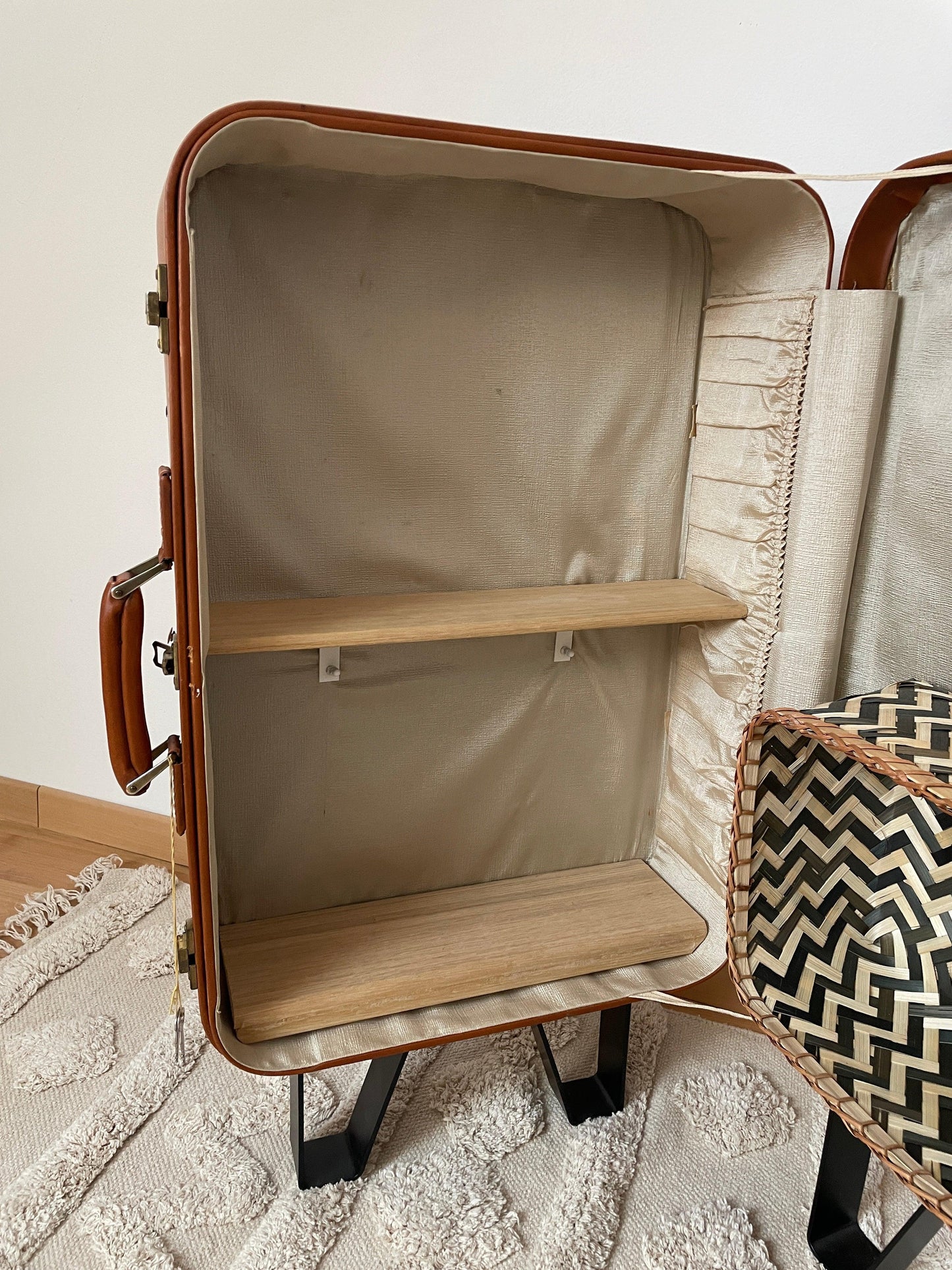 Valise Etagère d'angle Upcycling - Les Ateliers de Minnie Valentine