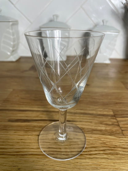 Set de verres à liqueurs vintage en cristal ciselé - Les Ateliers de Minnie Valentine