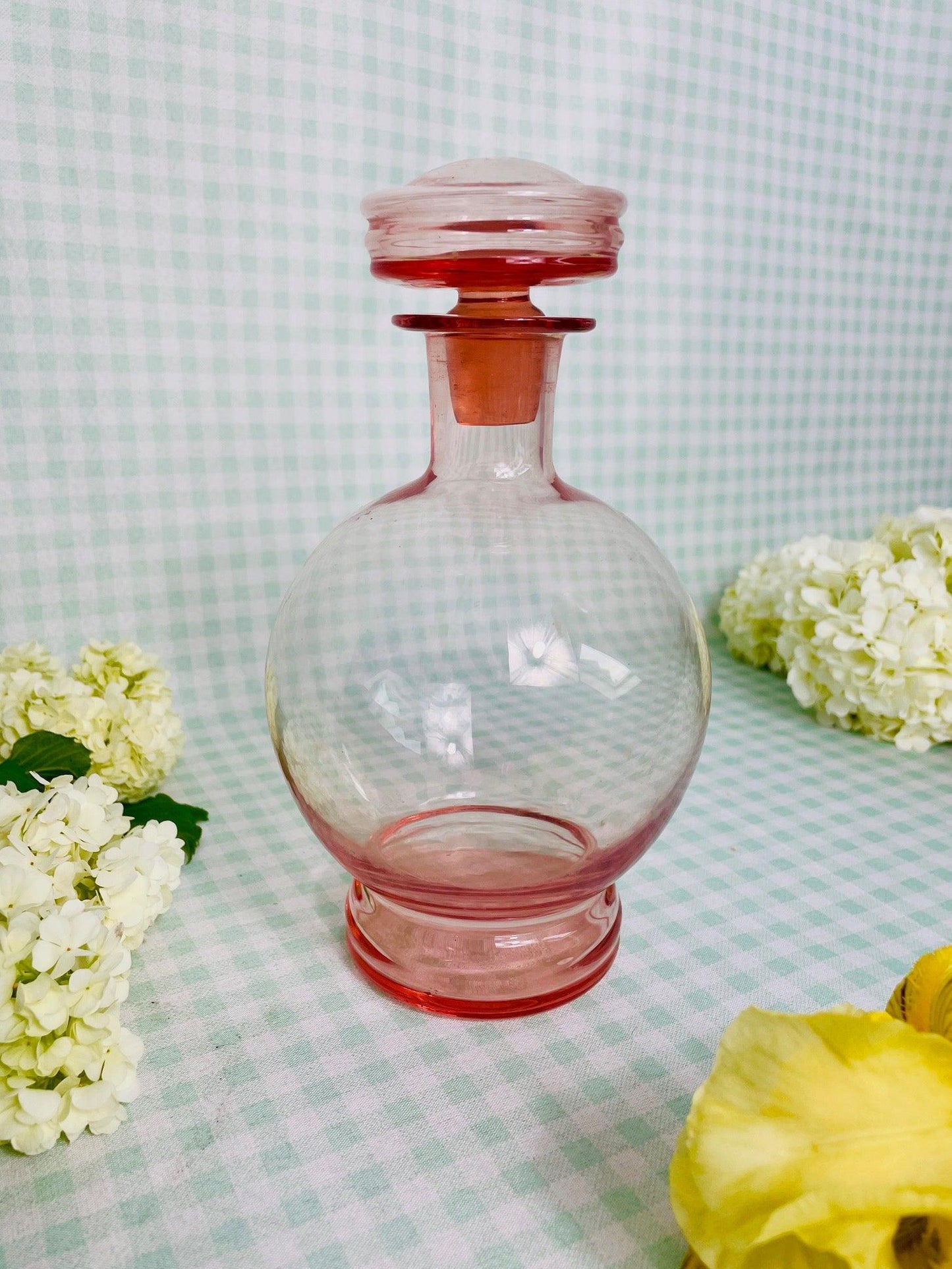 Carafe boule époque Art Déco rose parme - Les Ateliers de Minnie Valentine